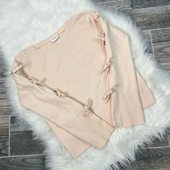 Club Monaco Debren Cashmere Sweater - Picture 5 of 8